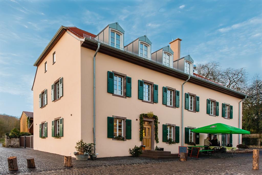 فندق ساربروكنفي  Landgasthaus Wintringer Hof المظهر الخارجي الصورة